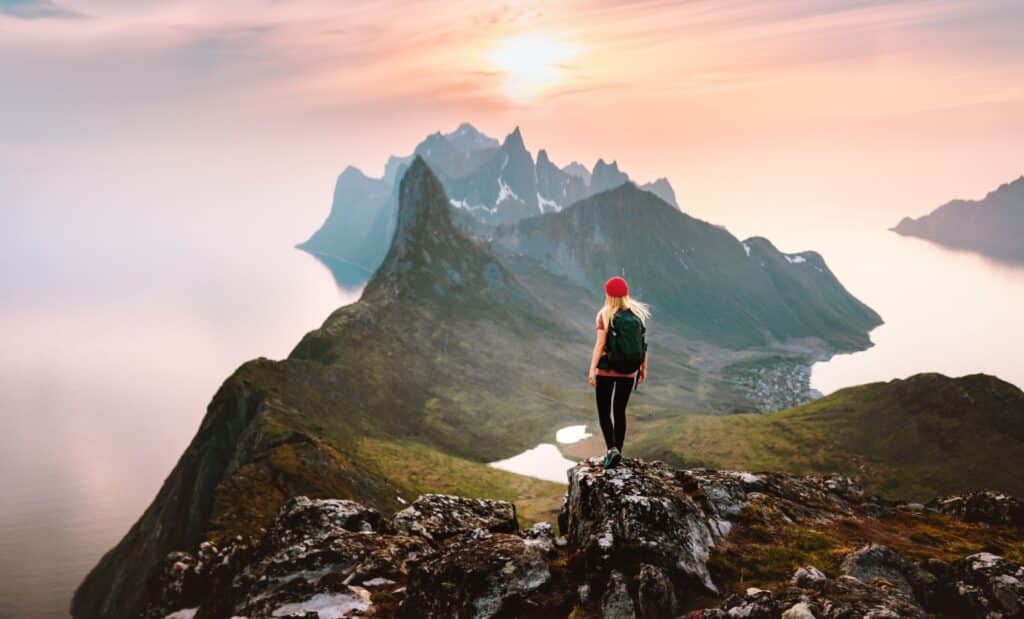 How to become a travel nurse