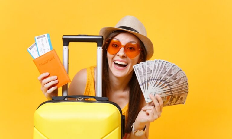 How Much Does a Travel Nurse Make in 2026? Salary Guide